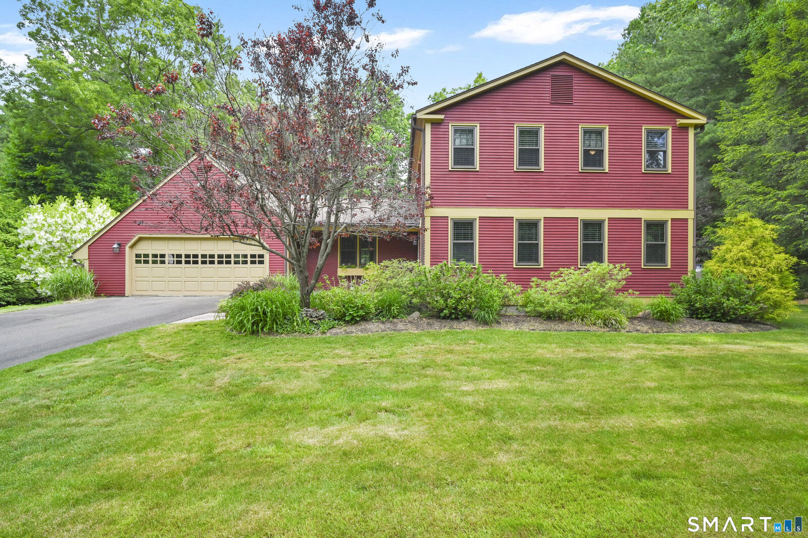 Property Photo:  16 Fawn Drive  CT 06035 