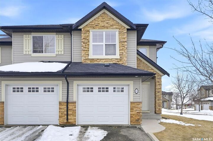 615 Lynd Crescent 405 — photo 1