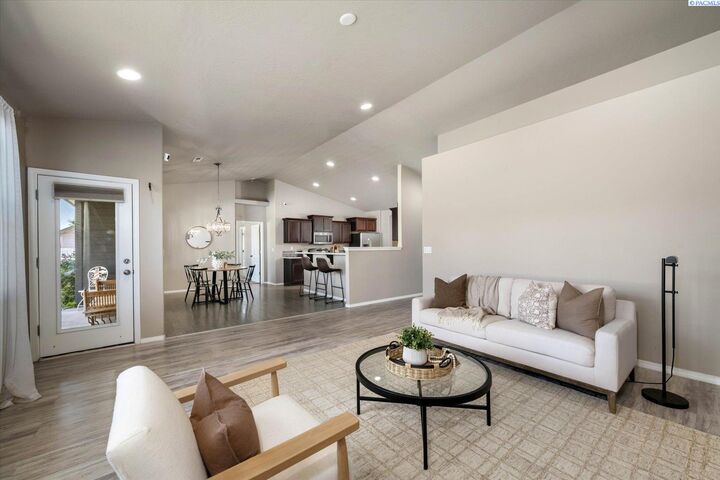 Property Photo:  6813 Powder Dr  WA 99301 