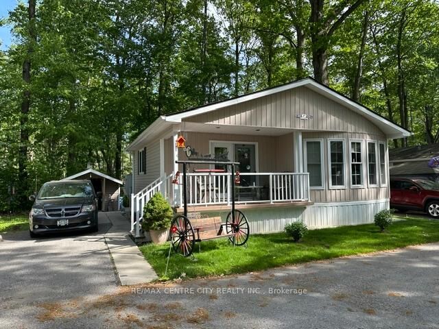 22790 Amiens Road 37 — photo 1