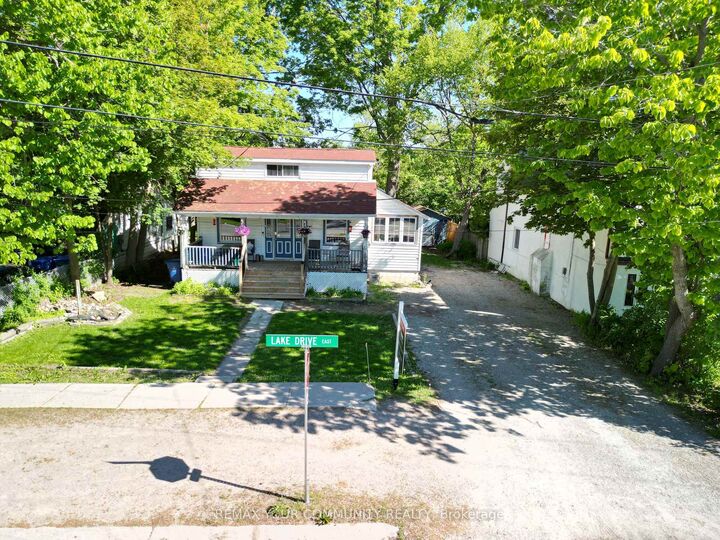 1002 Lake Drive E — photo 1