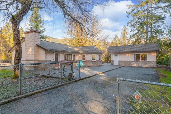 Property Photo: 4391 Best Rd BC V9Y 8T8