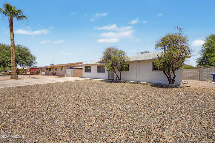 Property Photo:  620 E Vista Del Cerro Drive  AZ 85281 