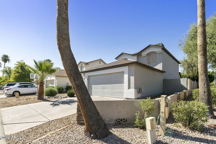 Property Photo:  1811 S 39th Street 1  AZ 85206 