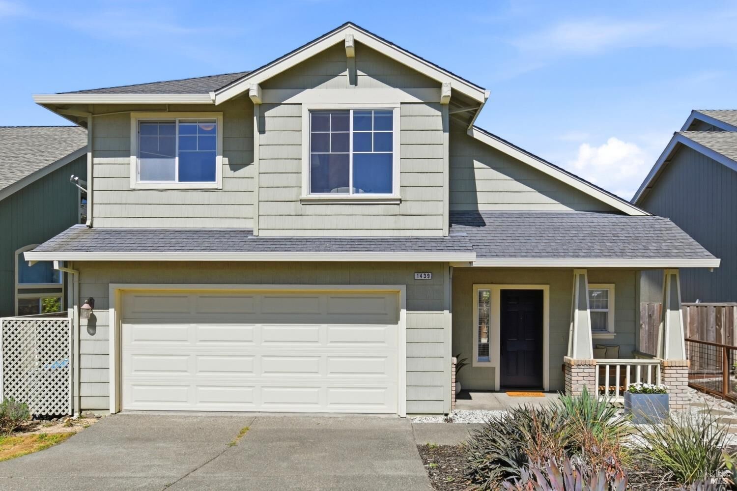 Property Photo:  1439 Grey Hawk Way  CA 95409 