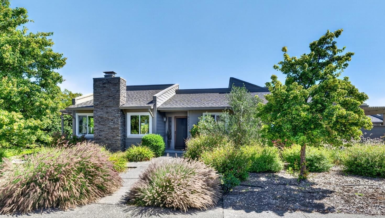 Property Photo:  2221 Knolls Drive  CA 95405 