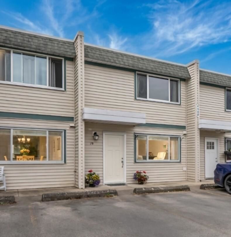Property Photo:  4949 57 Street 19  BC V4K 3E7 