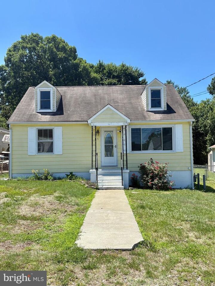Property Photo: 117 Hill Street VA 22408