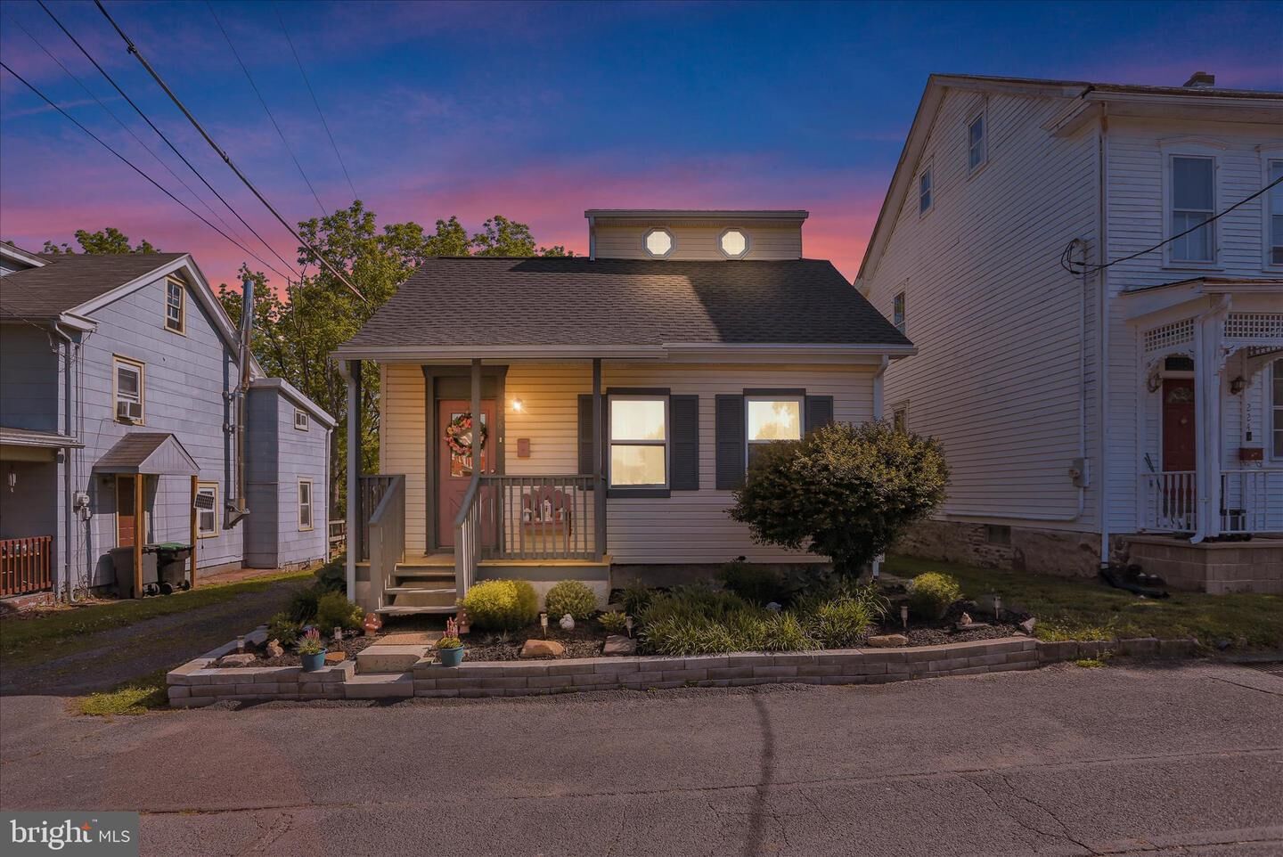 Property Photo:  226 W Tammany Street  PA 17961 