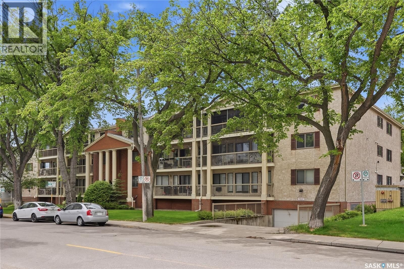 Property Photo:  108 525 5th Avenue  SK S7K 2R1 