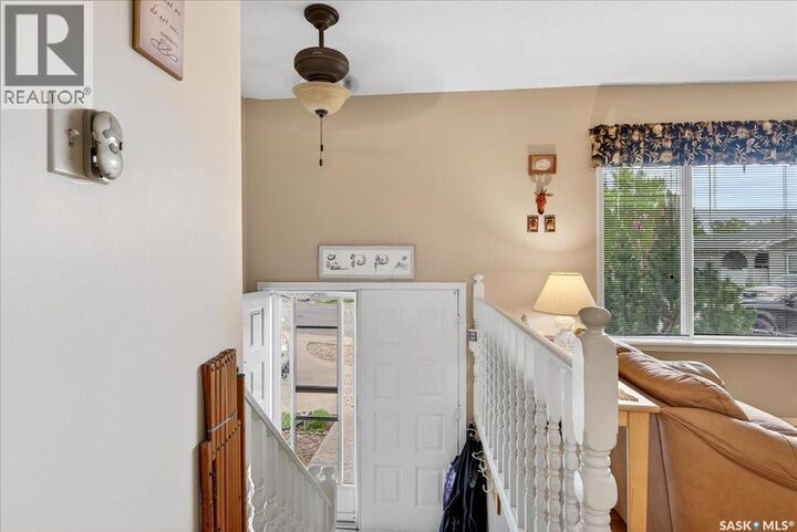 Property Photo:  31 Faunt Bay  SK S4X 2J8 