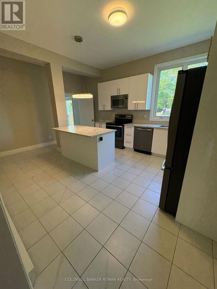 Property Photo:  1429 Meadow Drive  ON K4P 1B1 