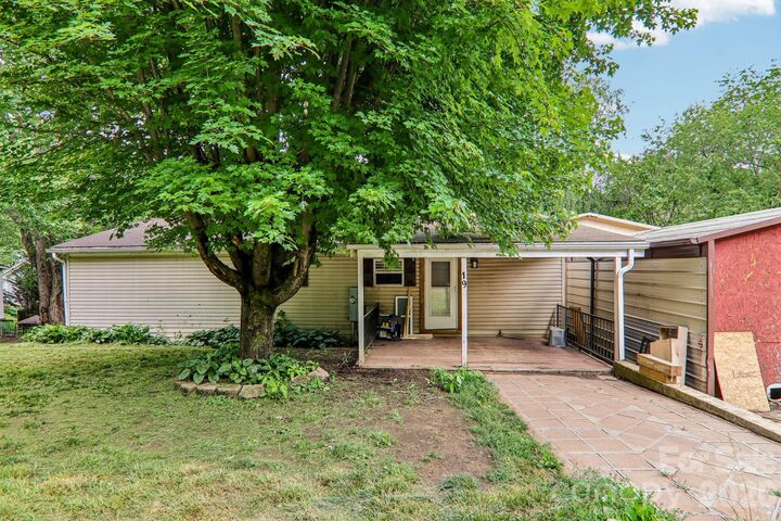 Property Photo:  19 Dot Street  NC 28721 