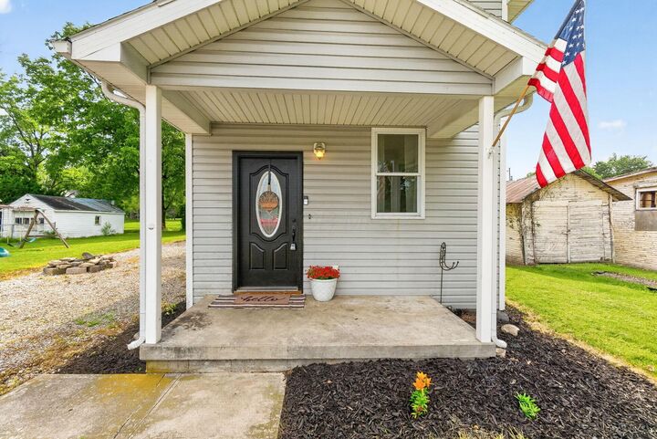 Property Photo: 409 N East Street OH 43342