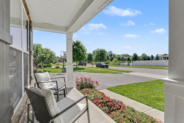 Property Photo:  1818 Stargrass Avenue  OH 43123 