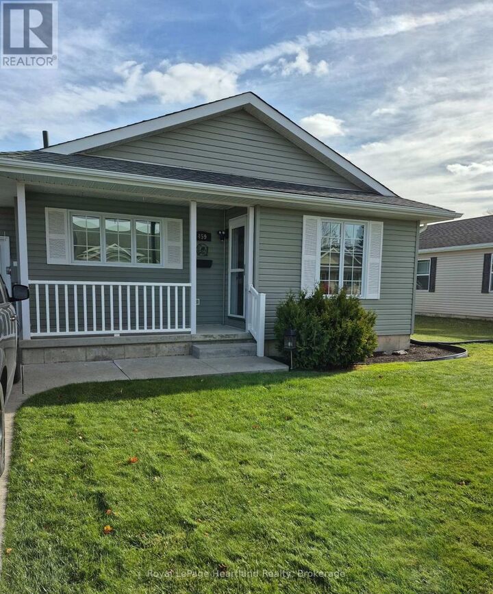 Property Photo:  459 Richard Crescent  ON N7G 3P4 