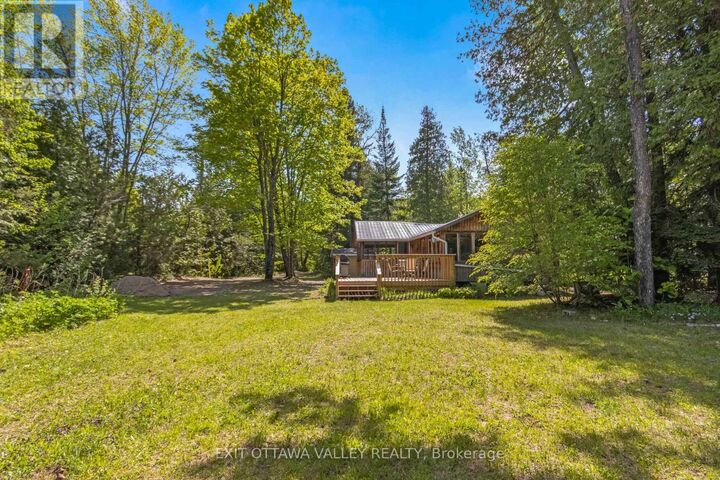 Property Photo:  112 Arbor Vitae Road  ON K0J 1B0 