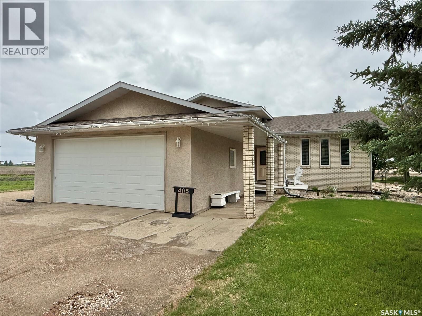 Property Photo:  405 3rd Avenue S  SK S0J 1M0 