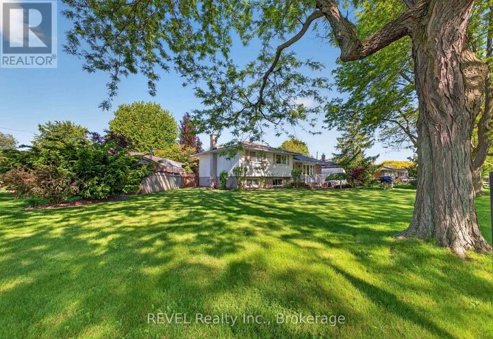 Property Photo:  9 Rexleigh Crescent  ON L2N 3X7 