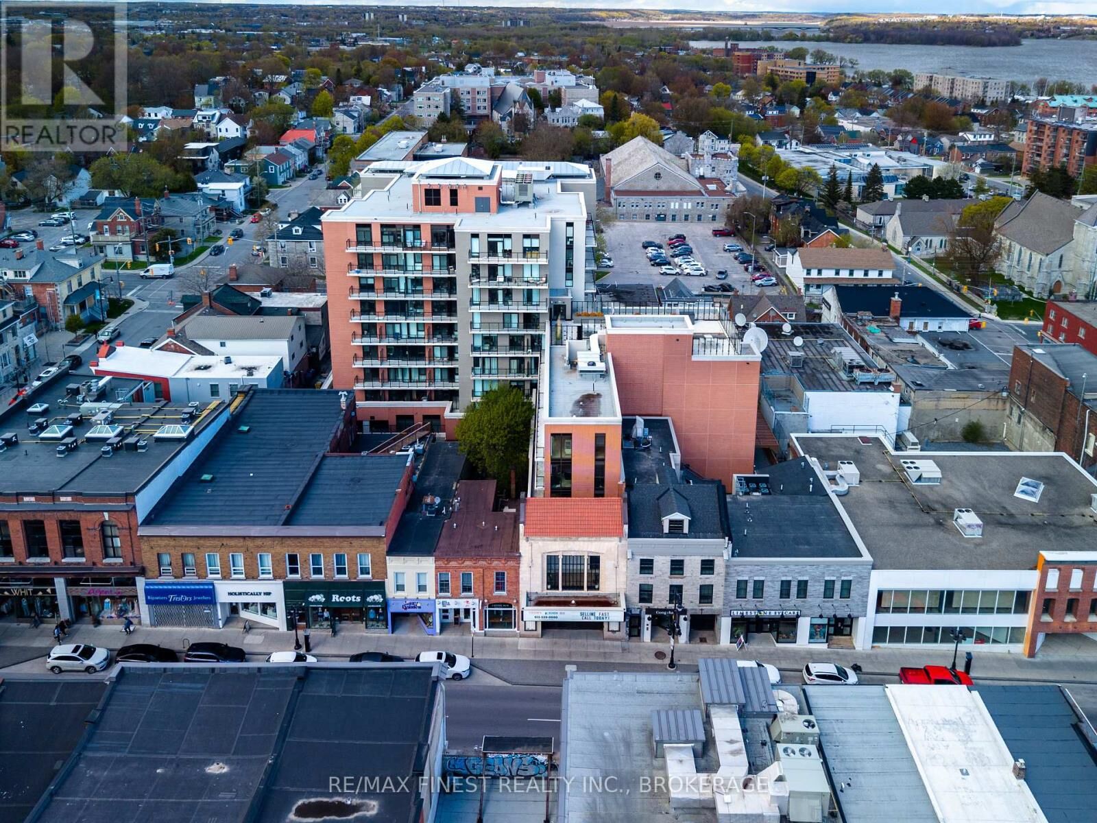 Property Photo:  223 Princess Street 614  ON K7L 1B3 