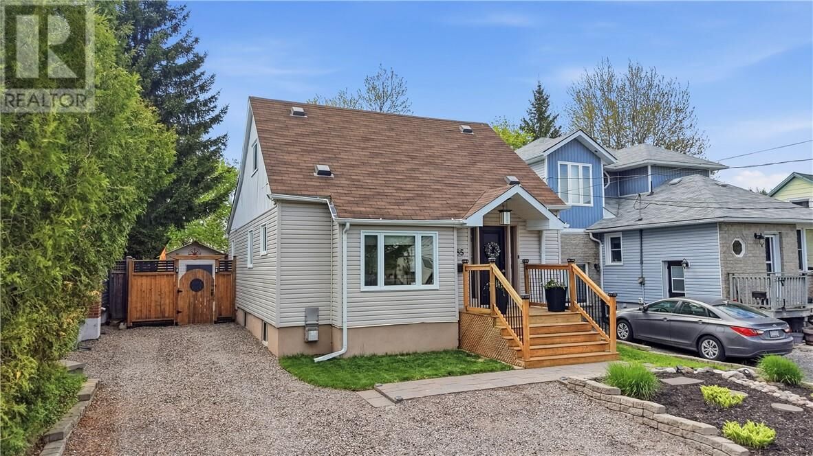 Property Photo:  185 Gilman Street  ON P3C 3K5 