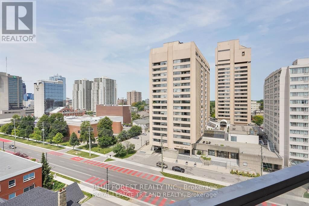 Property Photo:  363 Colborne Street 1006  ON N6B 3N3 
