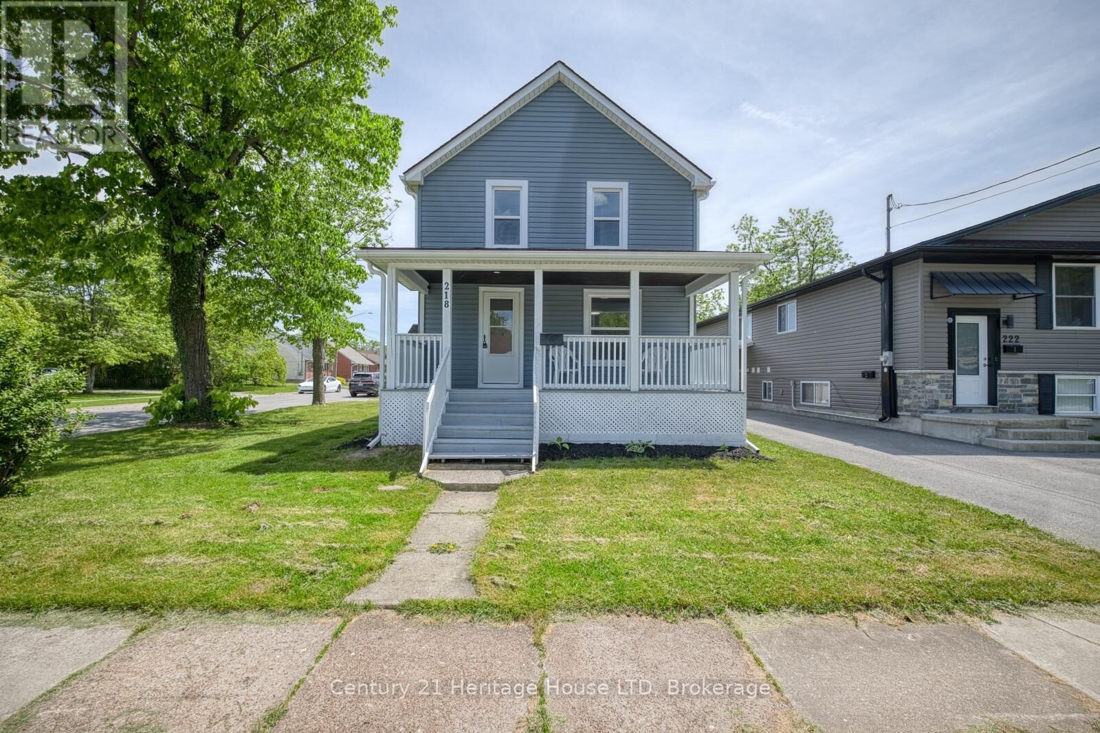 Property Photo:  218 Henrietta Street  ON L2A 2K5 
