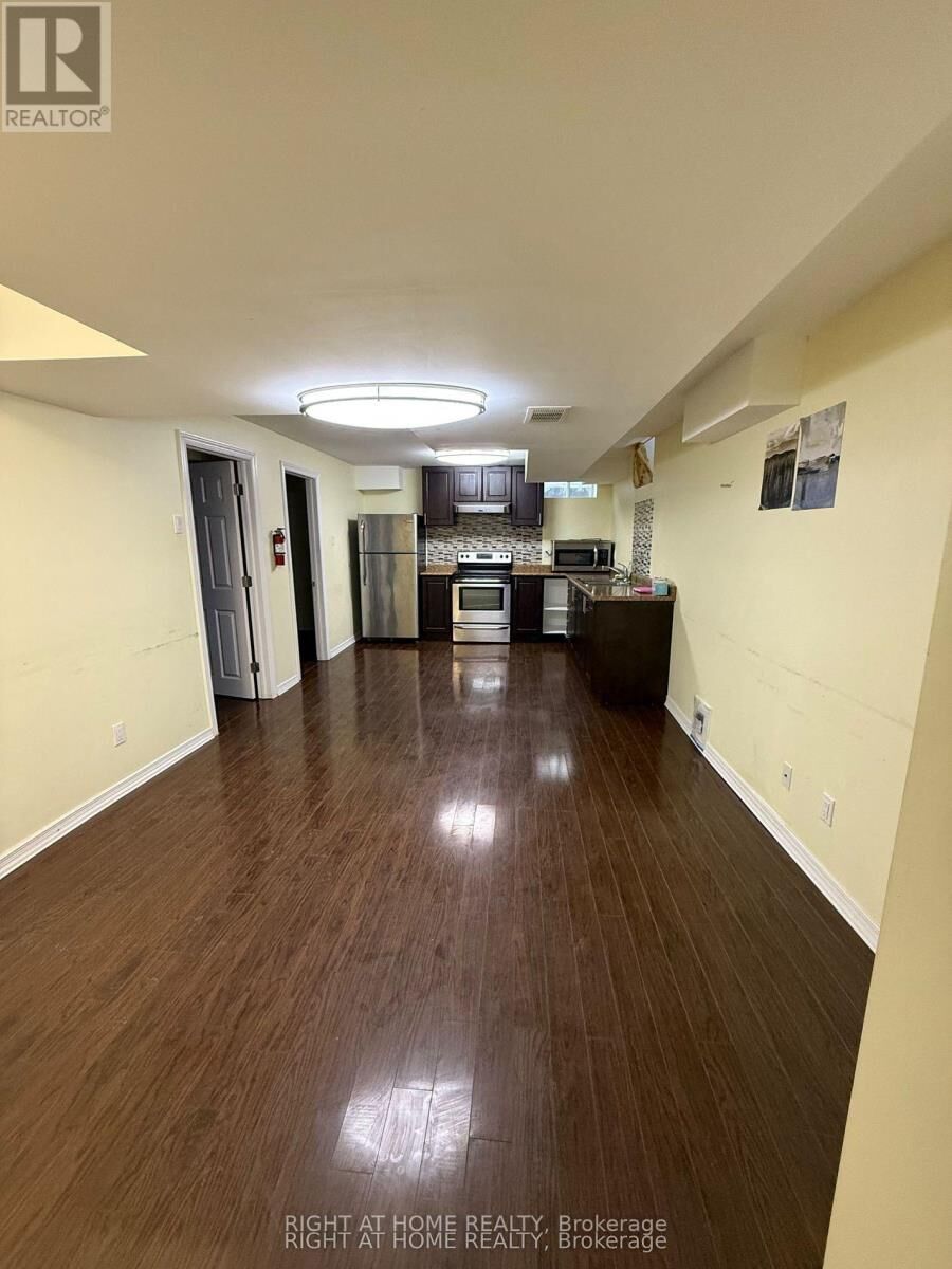 Property Photo:  64 Williamson Family Hollow  ON L3X 3K2 