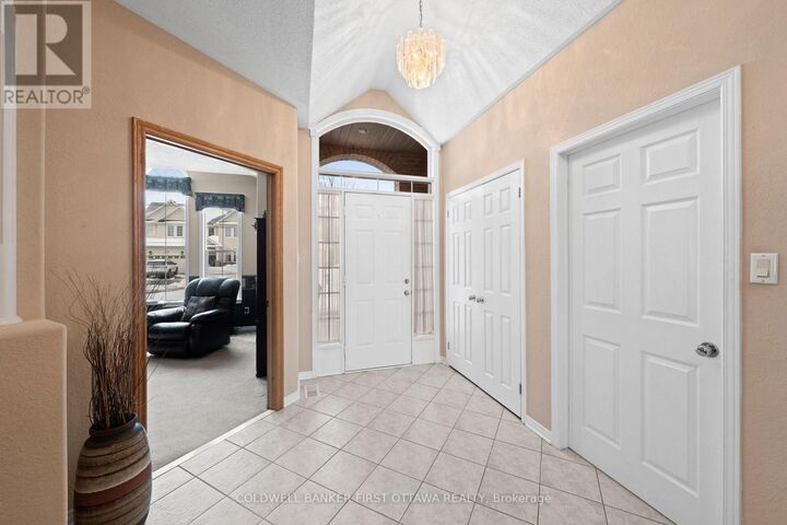 Photo de la propriété:  19 Fencerow Way  ON K2J 4X8 