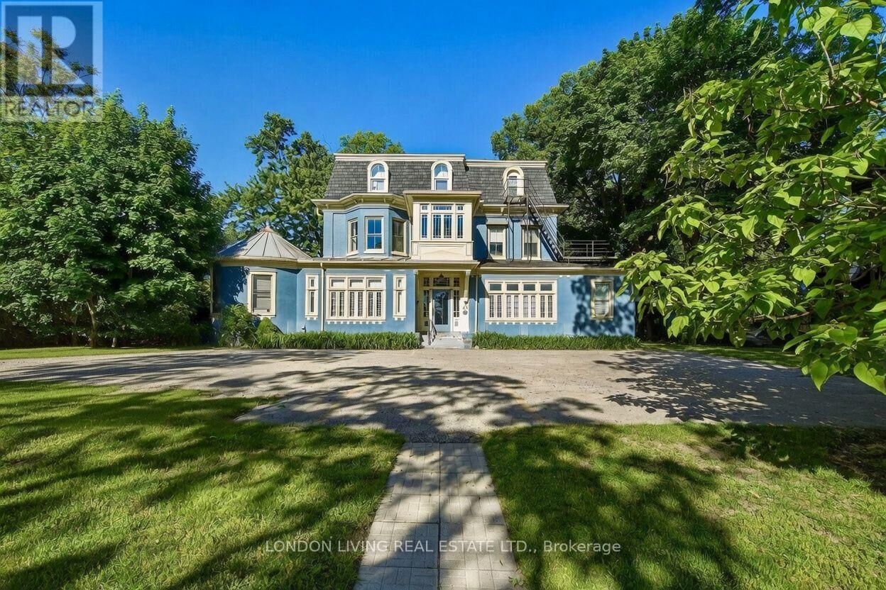 Property Photo:  49 Ridout Street South 3  ON N6C 3W8 