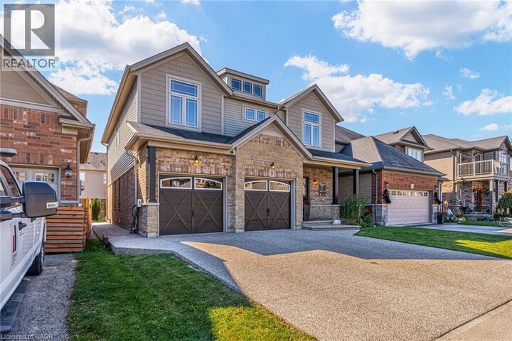 Property Photo:  7 Kinsman Drive  ON L0R 1C0 