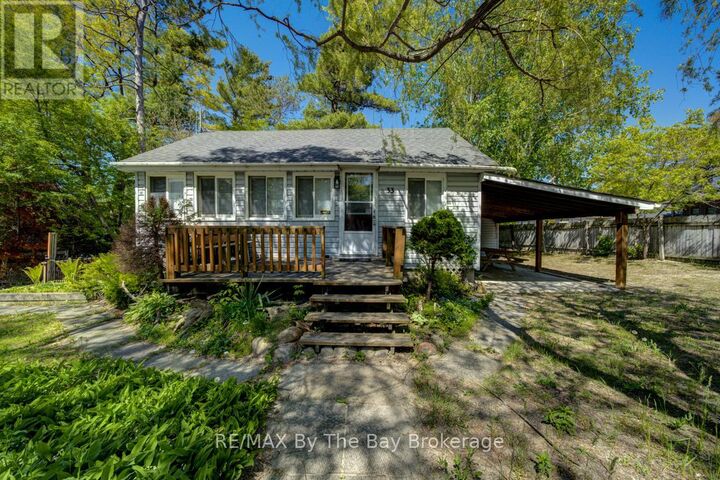 Property Photo:  33 17th Street North  ON L9Z 2J1 