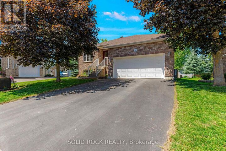 Property Photo:  26 Regency Place  ON K6V 7M5 