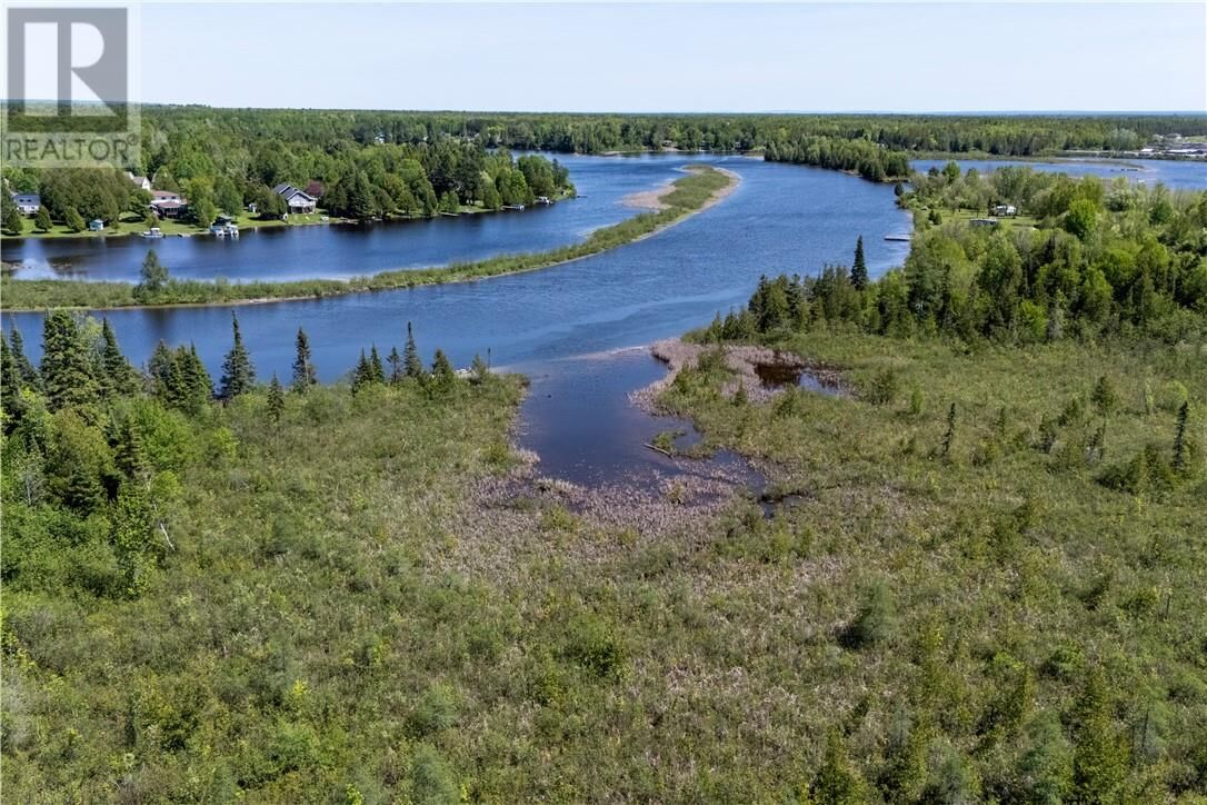 Photo de la propriété:  Lot 1 De L'Etang  ON P2B 2P6 