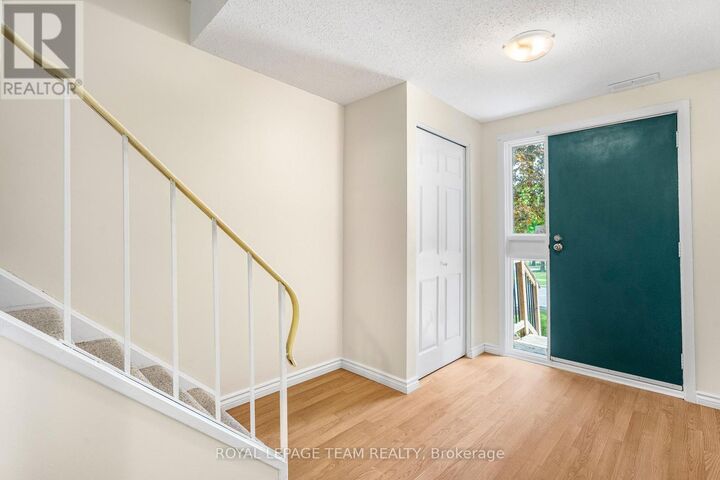 Property Photo:  182 Owl Drive  ON K1V 9P6 