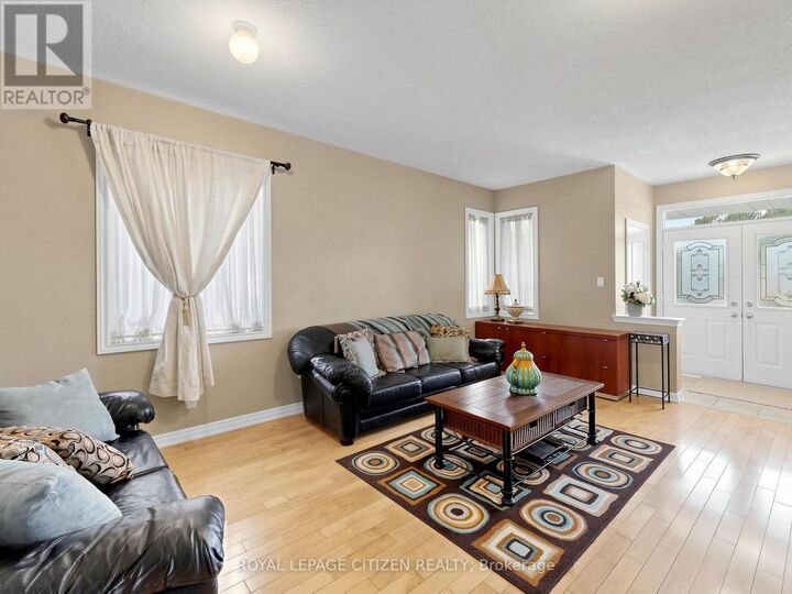 Property Photo:  23 Planter Crescent Upper  ON L4H 2V5 