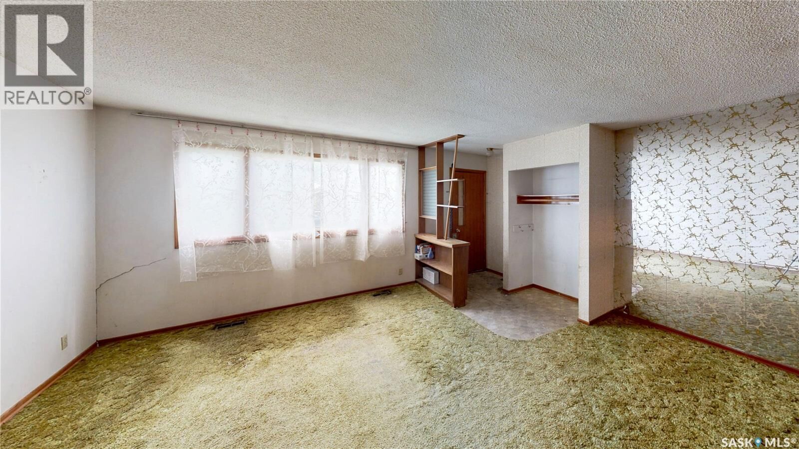 Property Photo:  151 Froom Crescent  SK S4N 1S9 