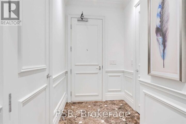 Property Photo:  311 Bay Street 3702  ON M5H 4G5 