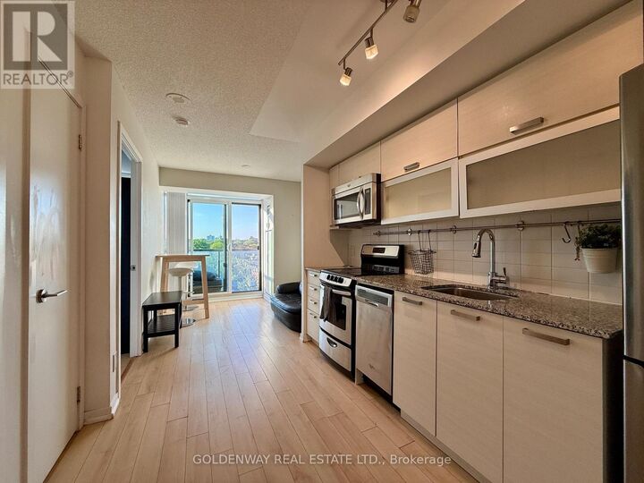 Property Photo:  68 Abell Street 733  ON M6J 0B1 