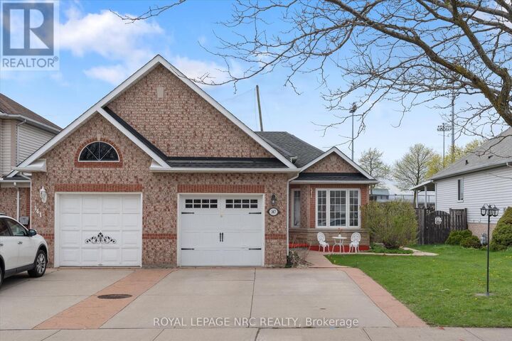 Property Photo:  147 St. Lawrence Drive  ON L3C 7H6 
