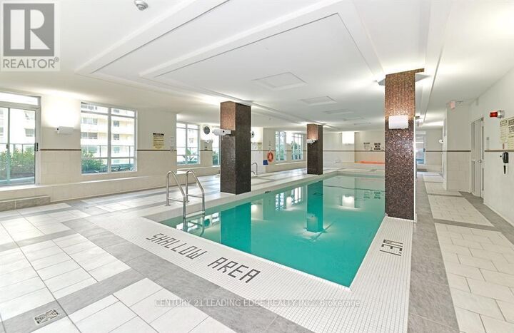 Property Photo:  212 Eglinton Avenue East 1012  ON M4P 0A3 