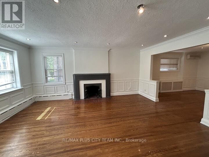 Property Photo:  1745 Bathurst Street 1  ON M5P 3K5 