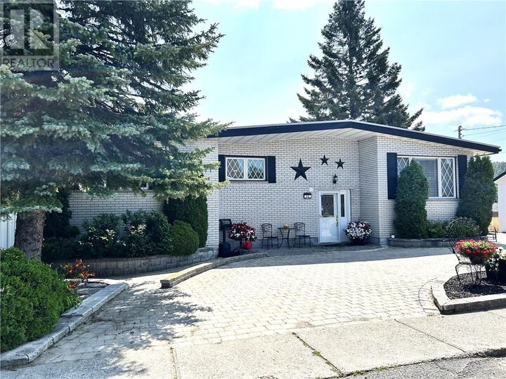 Property Photo:  35 Cedar Street  ON P0M 2C0 