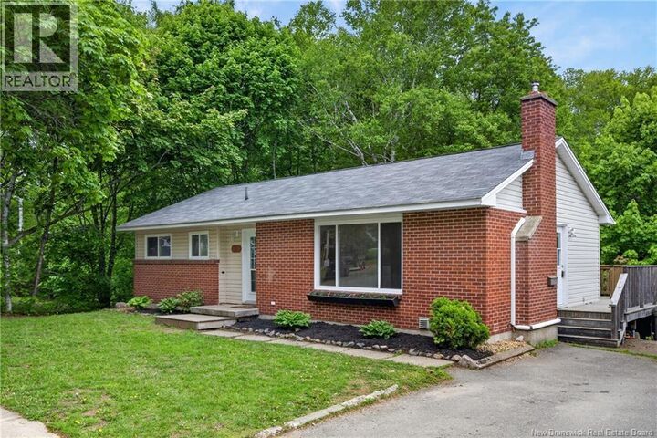 Property Photo:  132 Topcliffe Crescent  NB E3B 4P9 