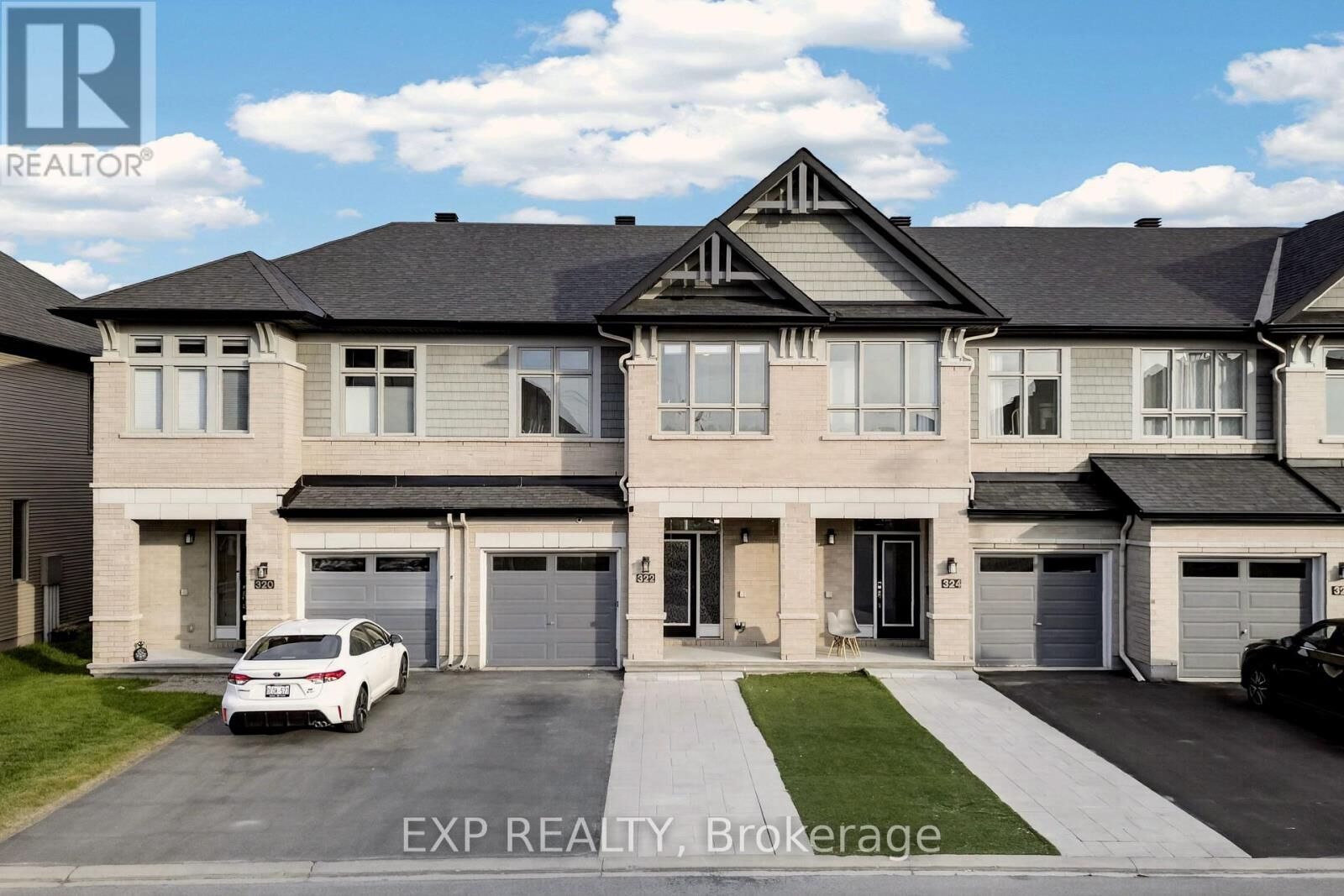 Property Photo:  322 Rainrock Crescent  ON K1W 0J7 