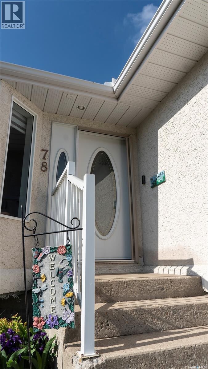 Property Photo:  3 78 Russell Drive  SK S3N 3W2 