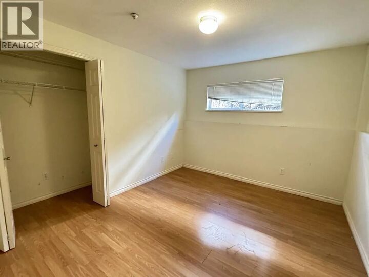Photo de la propriété:  2400 West 19th Avenue  BC V6L 1C7 