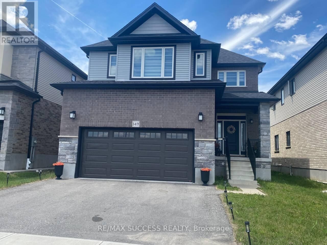 Property Photo:  149 Savannah Ridge Drive  ON N3L 0G5 