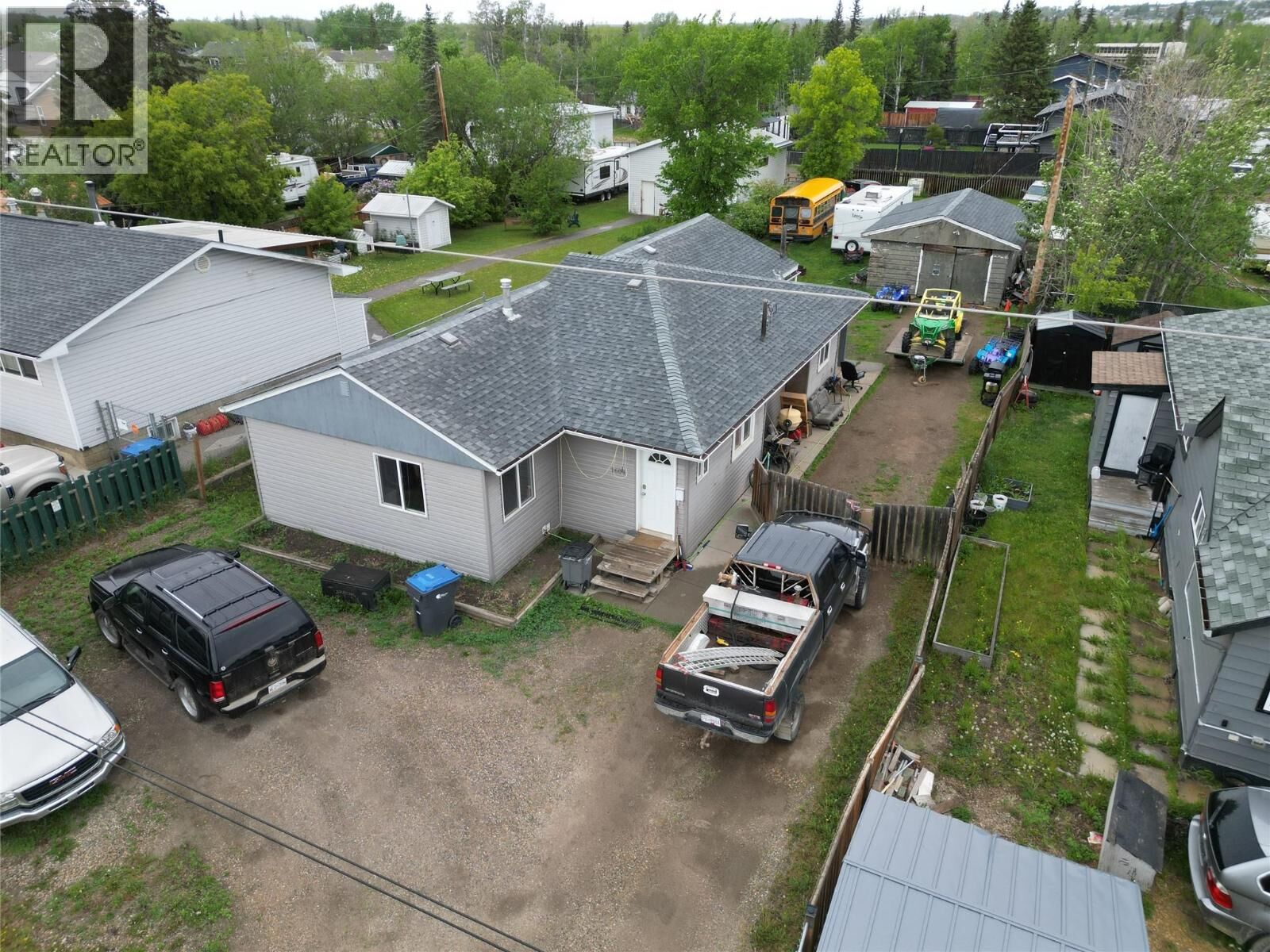 Property Photo: 1604 108 Avenue BC V1G 2T6