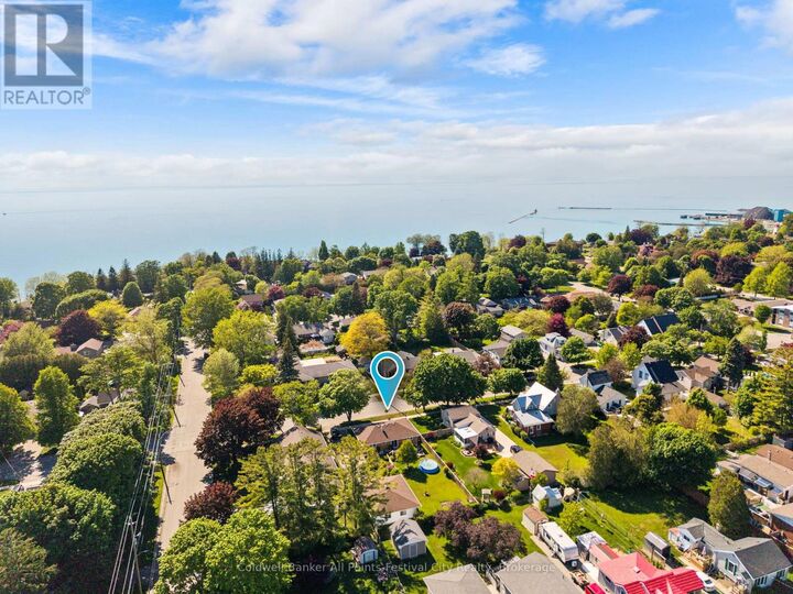 Property Photo: 153 Warren Street ON N7A 3W5